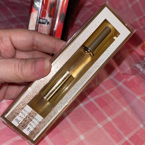 🎈SALE🎈🎀#37.MAKEUP BUNDLE🎀 - Picture 7 of 10